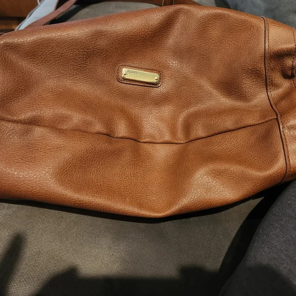 Large Steve Madden Purse - Picture 4 of 10